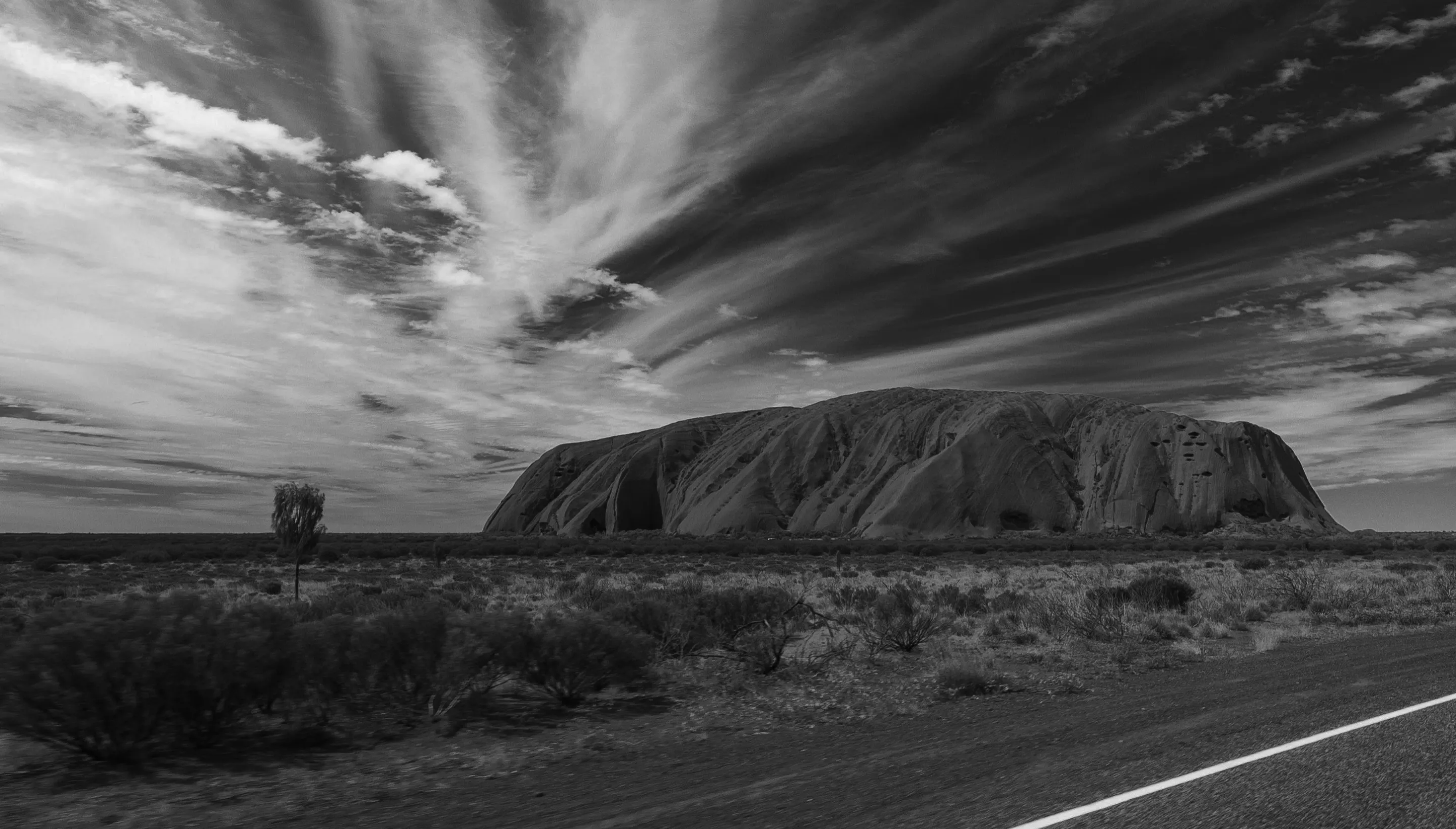 Australiaのモノクロの風景画像